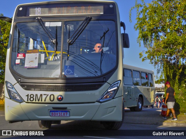 Viação Santo Ângelo 18M70 na cidade de Curitiba, Paraná, Brasil, por Gabriel Rievert. ID da foto: 7620674.