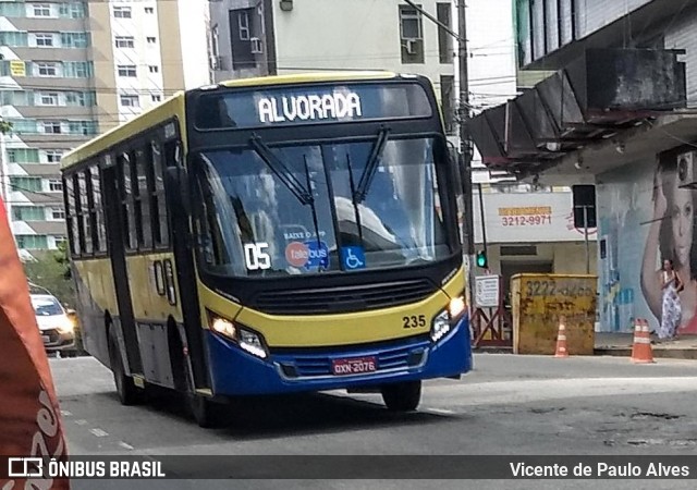 Trancid - Transporte Cidade de Divinópolis 235 na cidade de Divinópolis, Minas Gerais, Brasil, por Vicente de Paulo Alves. ID da foto: 7618152.