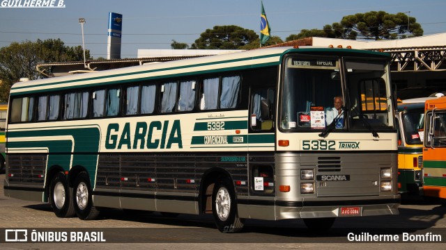 Viação Garcia 5392 na cidade de Curitiba, Paraná, Brasil, por Guilherme Bomfim. Número da foto: #7619040.