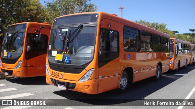 Expresso Azul JI854 na cidade de Curitiba, Paraná, Brasil, por Herik Ferreira da Silva. Número da foto: #7621579.