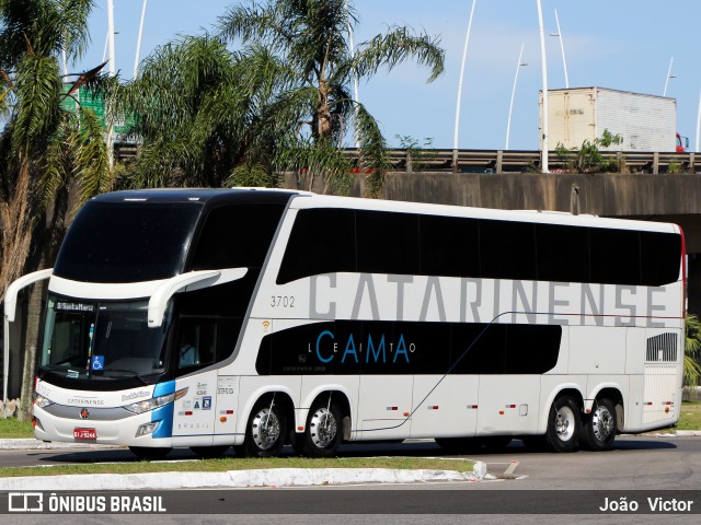 Auto Viação Catarinense 3702 na cidade de Florianópolis, Santa Catarina, Brasil, por João Victor. ID da foto: 7624001.