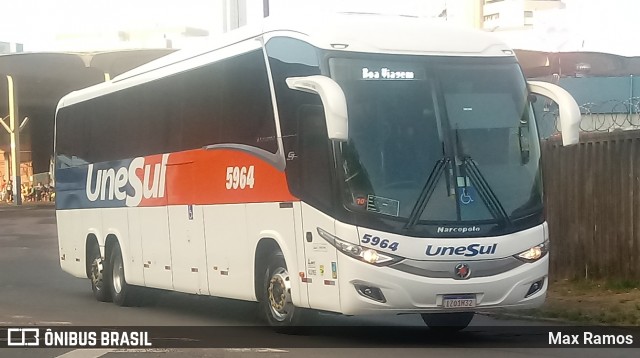 Unesul de Transportes 5964 na cidade de Porto Alegre, Rio Grande do Sul, Brasil, por Max Ramos. ID da foto: 7574074.