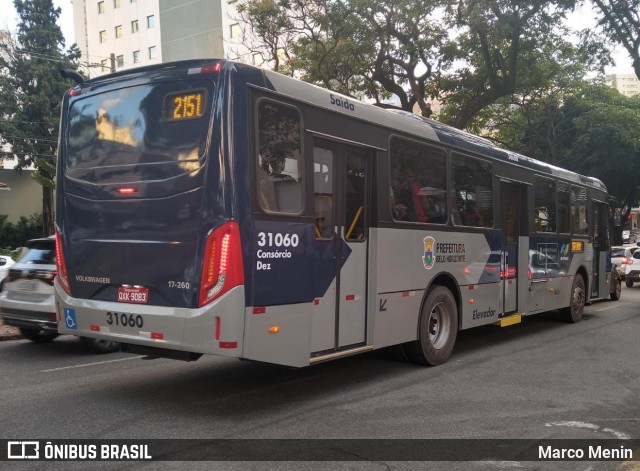 Viação Zurick 31060 na cidade de Belo Horizonte, Minas Gerais, Brasil, por Marco Menin. Número da foto: #7626210.
