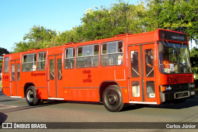 Auto Viação Redentor 6306 na cidade de Curitiba, Paraná, Brasil, por Carlos Júnior. Número da foto: #7628239.