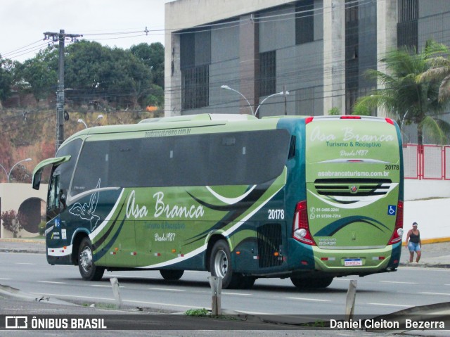 Asa Branca Turismo 20178 na cidade de Jaboatão dos Guararapes, Pernambuco, Brasil, por Daniel Cleiton  Bezerra. ID da foto: 7628112.