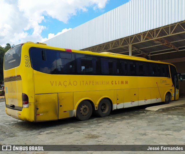 Viação Itapemirim 8869 na cidade de Manhuaçu, Minas Gerais, Brasil, por Jessé Fernandes. ID da foto: 7627050.