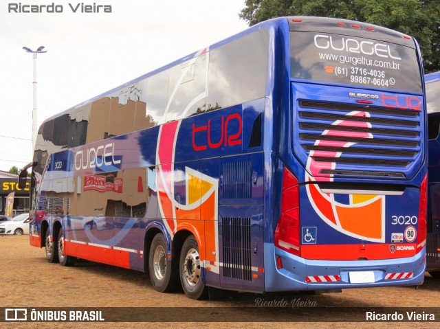 Gurgel Tur 3020 na cidade de Cristalina, Goiás, Brasil, por Ricardo Vieira. Número da foto: #7632266.
