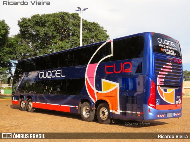 Gurgel Tur 3020 na cidade de Cristalina, Goiás, Brasil, por Ricardo Vieira. Número da foto: #7633340.