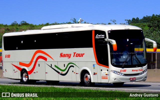 Sany Tour 6100 na cidade de Aparecida, São Paulo, Brasil, por Andrey Gustavo. Número da foto: #7634298.