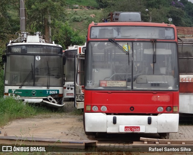 Sucata e Desmanches 7605 na cidade de São Paulo, São Paulo, Brasil, por Rafael Santos Silva. Número da foto: #7635584.