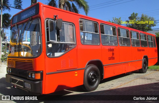 Ônibus Particulares 6306 na cidade de Curitiba, Paraná, Brasil, por Carlos Júnior. ID da foto: 7634801.