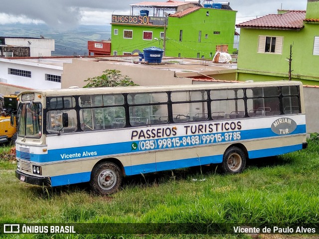 Ônibus Particulares 0354 na cidade de São Thomé das Letras, Minas Gerais, Brasil, por Vicente de Paulo Alves. ID da foto: 7637300.