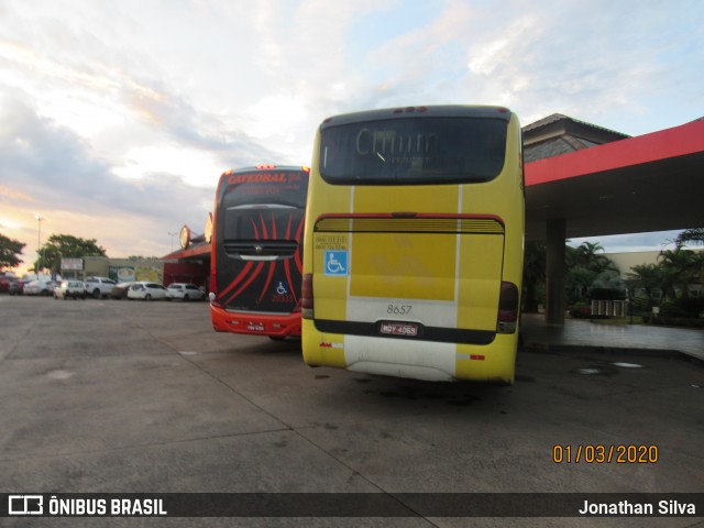 Viação Itapemirim 8657 na cidade de Uberaba, Minas Gerais, Brasil, por Jonathan Silva. ID da foto: 7636347.