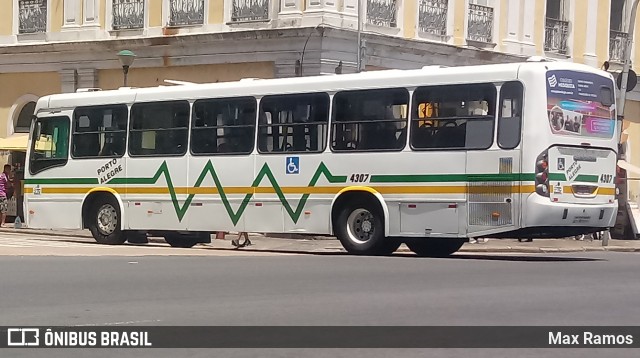 VAP - Viação Alto Petrópolis 4307 na cidade de Porto Alegre, Rio Grande do Sul, Brasil, por Max Ramos. Número da foto: #7639347.