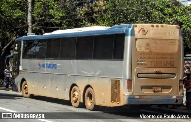 Val Turismo 3301 na cidade de Belo Horizonte, Minas Gerais, Brasil, por Vicente de Paulo Alves. ID da foto: 7640996.