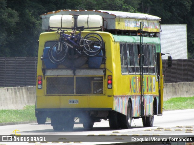 Ônibus Particulares WAYRA 02 na cidade de São José dos Campos, São Paulo, Brasil, por Ezequiel Vicente Fernandes. ID da foto: 7642745.