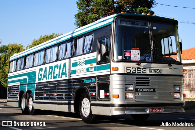 Viação Garcia 5392 na cidade de Curitiba, Paraná, Brasil, por Julio Medeiros. ID da foto: 7646040.