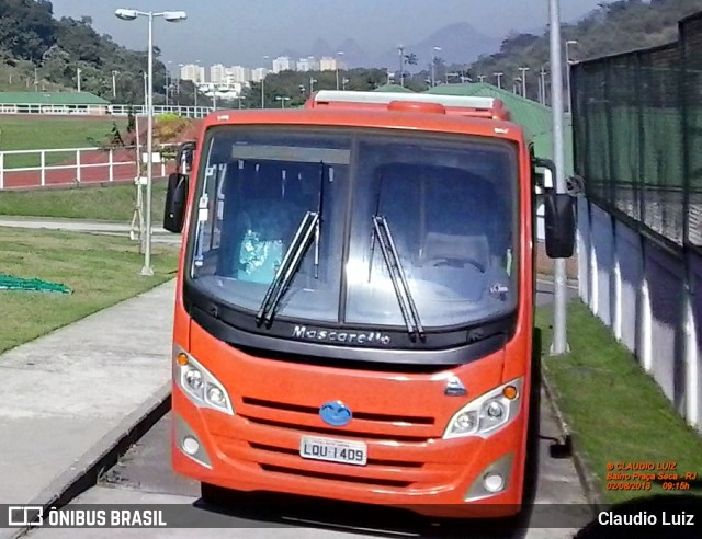 Ônibus Particulares  na cidade de Rio de Janeiro, Rio de Janeiro, Brasil, por Claudio Luiz. ID da foto: 7645377.