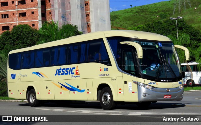 Jéssica Viagens 7000 na cidade de Aparecida, São Paulo, Brasil, por Andrey Gustavo. ID da foto: 7644711.