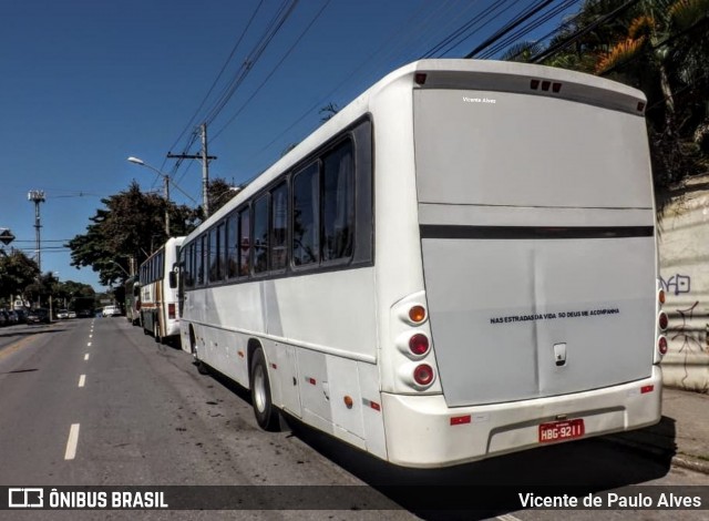 Ônibus Particulares 9211 na cidade de Belo Horizonte, Minas Gerais, Brasil, por Vicente de Paulo Alves. Número da foto: #7651975.