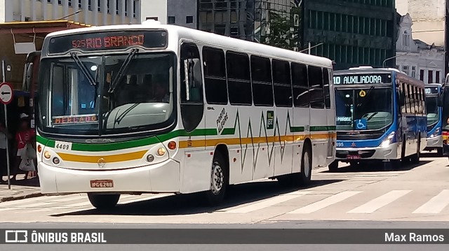 VAP - Viação Alto Petrópolis 4409 na cidade de Porto Alegre, Rio Grande do Sul, Brasil, por Max Ramos. Número da foto: #7651042.