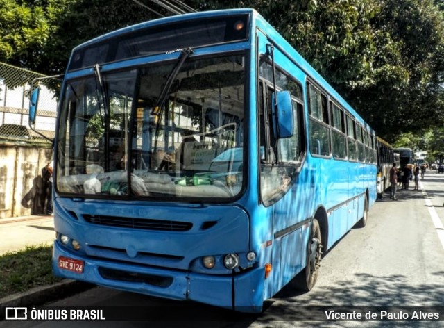 Ônibus Particulares 9124 na cidade de Belo Horizonte, Minas Gerais, Brasil, por Vicente de Paulo Alves. ID da foto: 7652285.