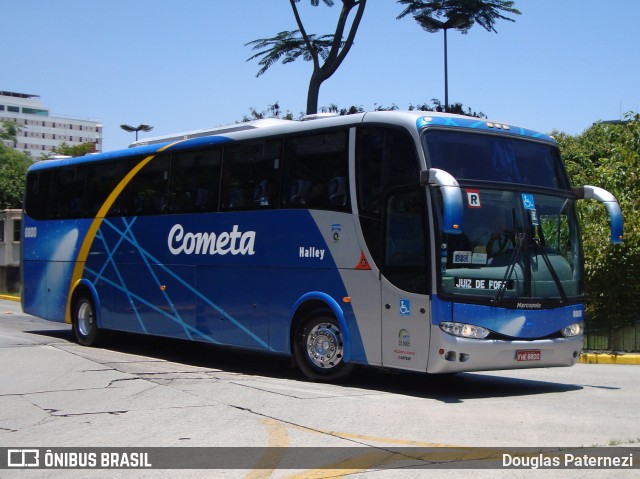 Viação Cometa 8800 na cidade de São Paulo, São Paulo, Brasil, por Douglas Paternezi. ID da foto: 7649985.