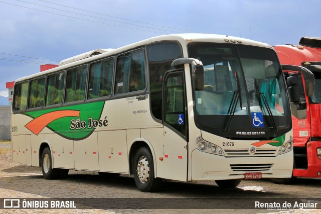 Empresa Auto Viação São José 21075 na cidade de Lauro Muller, Santa Catarina, Brasil, por Renato de Aguiar. Número da foto: #7578814.