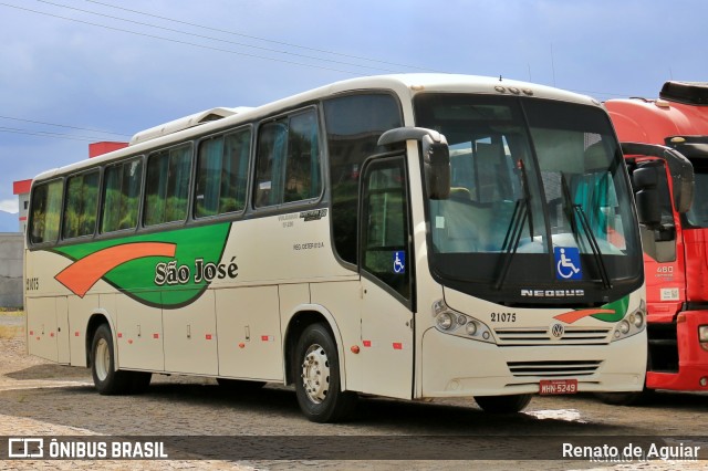 Empresa Auto Viação São José 21075 na cidade de Lauro Muller, Santa Catarina, Brasil, por Renato de Aguiar. ID da foto: 7578814.