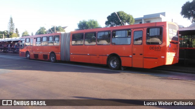 Cristo Rei > CCD Transporte Coletivo > SPE Via Mobilidade S/A DE697 na cidade de Curitiba, Paraná, Brasil, por Lucas Weber Calizario. Número da foto: #7653011.