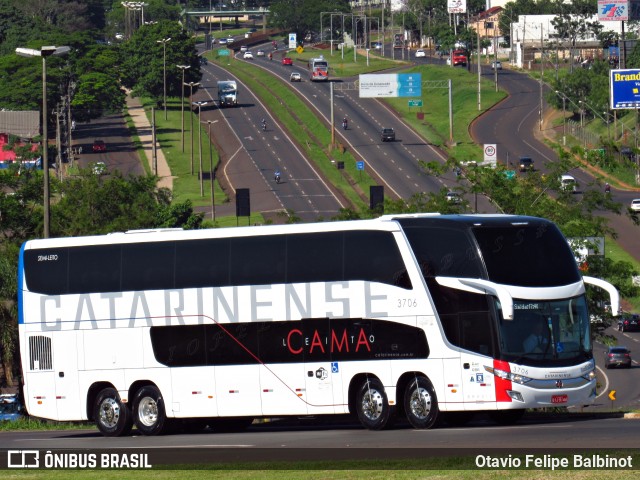 Auto Viação Catarinense 3706 na cidade de Foz do Iguaçu, Paraná, Brasil, por Otavio Felipe Balbinot. Número da foto: #7656833.