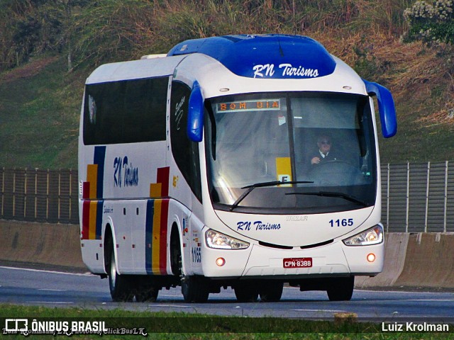 Empresa de Turismo Rio Negro 1165 na cidade de Aparecida, São Paulo, Brasil, por Luiz Krolman. Número da foto: #7658979.