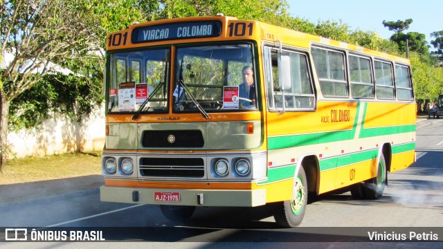 Viação Colombo 101 na cidade de Curitiba, Paraná, Brasil, por Vinicius Petris. Número da foto: #7661246.