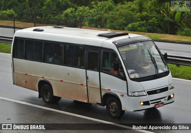 Ônibus Particulares 5606 na cidade de Santa Isabel, São Paulo, Brasil, por Rudnei Aparecido da Silva. Número da foto: #7660204.