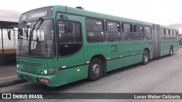 Viação Tamandaré KB693 na cidade de Curitiba, Paraná, Brasil, por Lucas Weber Calizario. Número da foto: #7664617.
