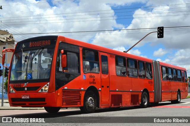 Viação Cidade Sorriso GE696 na cidade de Curitiba, Paraná, Brasil, por Eduardo Ribeiro. ID da foto: 7580041.