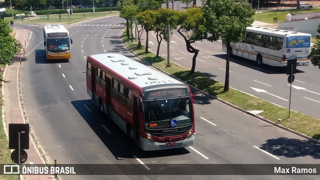 Trevo Transportes Coletivos 1190 na cidade de Porto Alegre, Rio Grande do Sul, Brasil, por Max Ramos. ID da foto: 7583128.