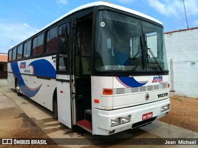 Ônibus Particulares  na cidade de São Paulo, São Paulo, Brasil, por Jean  Michael. ID da foto: 7584391.