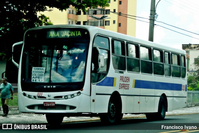 Pruden Express 320 na cidade de Presidente Prudente, São Paulo, Brasil, por Francisco Ivano. Número da foto: #7586682.
