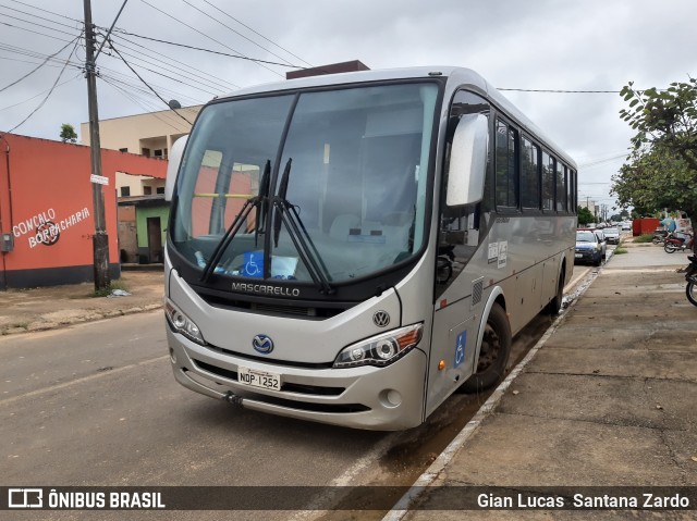 Ônibus Particulares 1252 na cidade de Ji-Paraná, Rondônia, Brasil, por Gian Lucas  Santana Zardo. ID da foto: 7585963.