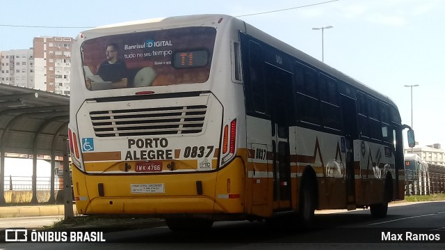 Companhia Carris Porto-Alegrense 0837 na cidade de Porto Alegre, Rio Grande do Sul, Brasil, por Max Ramos. Número da foto: #7592479.