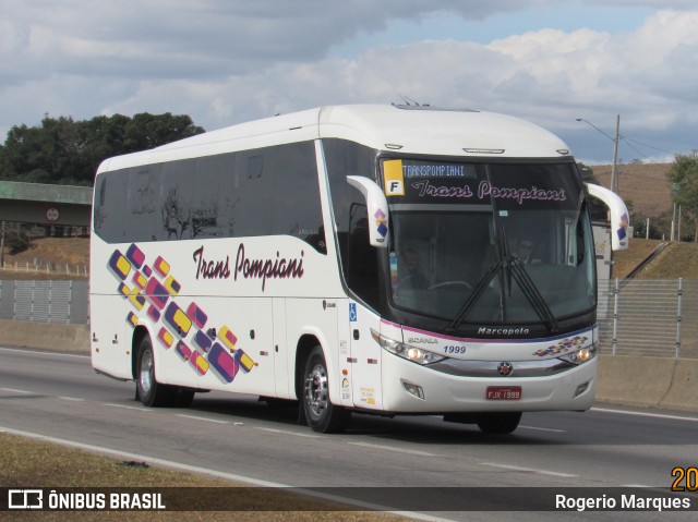 Trans Pompiani 1999 na cidade de São José dos Campos, São Paulo, Brasil, por Rogerio Marques. Número da foto: #7594426.