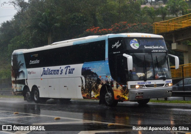 Juliann's Tur 2000 na cidade de Santa Isabel, São Paulo, Brasil, por Rudnei Aparecido da Silva. ID da foto: 7666657.