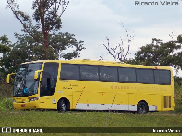 Viação Itapemirim 45805 na cidade de Brasília, Distrito Federal, Brasil, por Ricardo Vieira. Número da foto: #7669192.