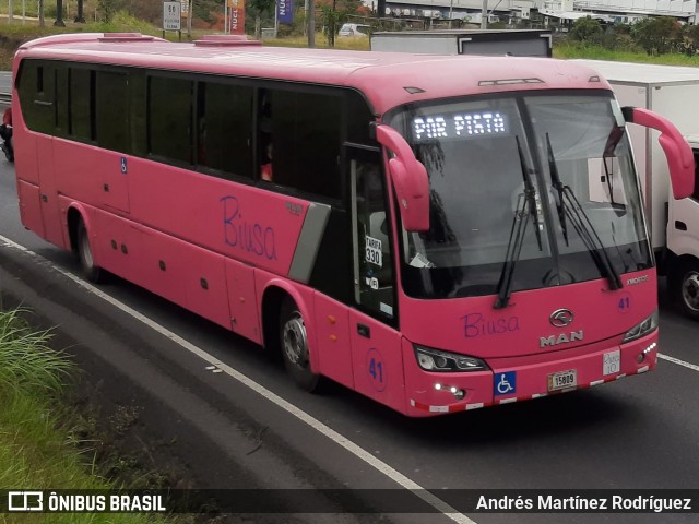 BIUSA 41 na cidade de San José, San José, Costa Rica, por Andrés Martínez Rodríguez. Número da foto: #7668392.