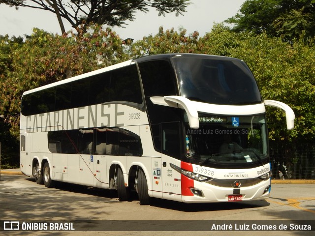 Auto Viação Catarinense 319328 na cidade de São Paulo, São Paulo, Brasil, por André Luiz Gomes de Souza. ID da foto: 7712721.