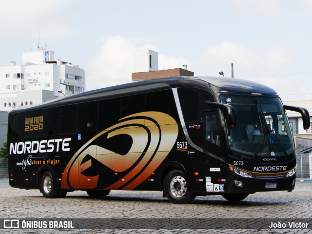 Expresso Nordeste 5673 na cidade de Balneário Camboriú, Santa Catarina, Brasil, por João Victor. Número da foto: #7718497.