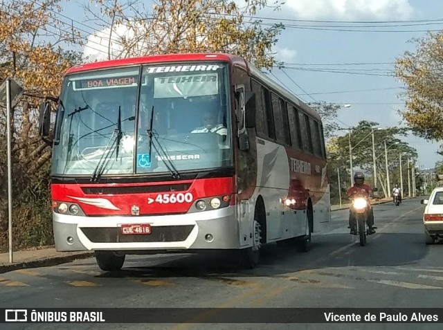 Empresa Irmãos Teixeira 45600 na cidade de Itaúna, Minas Gerais, Brasil, por Vicente de Paulo Alves. ID da foto: 7715371.