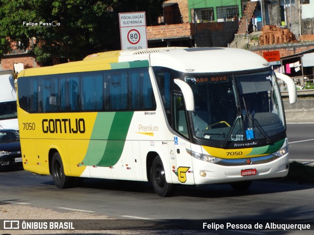 Empresa Gontijo de Transportes 7050 na cidade de Salvador, Bahia, Brasil, por Felipe Pessoa de Albuquerque. ID da foto: 7720158.