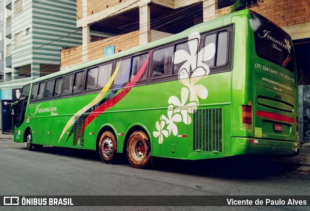 Jasmim Turismo 6020 na cidade de Itaúna, Minas Gerais, Brasil, por Vicente de Paulo Alves. Número da foto: #7722405.
